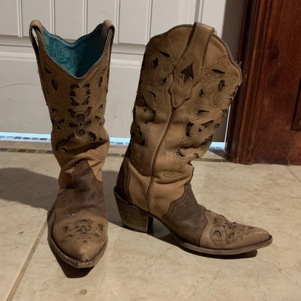 Women’s boots